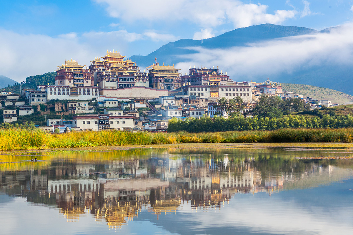 云南秘境，小巷深处的小店邂逅记